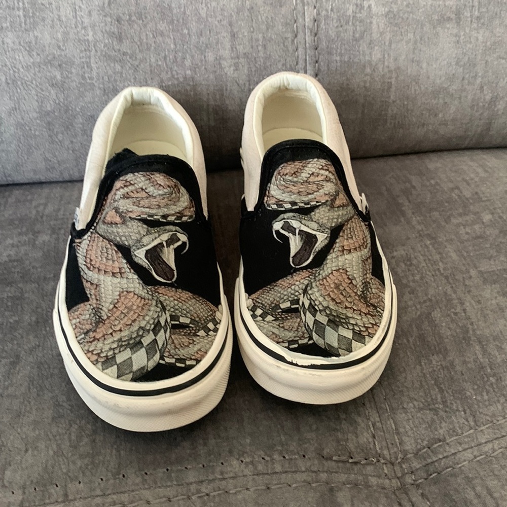 Snake Vans